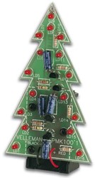KERSTBOOM MET KNIPPERENDE LEDs